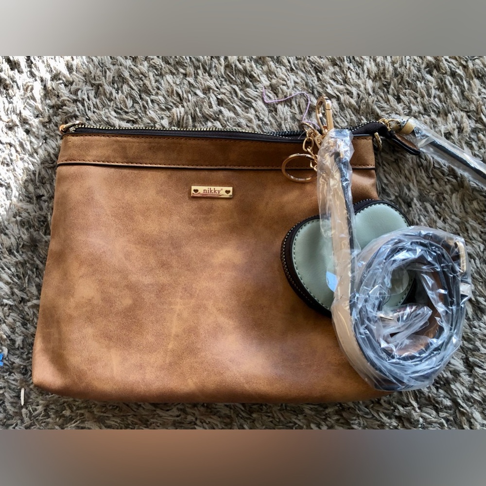 Nikki by Nicole Lee crossbody/shoulder bag purse. Like new